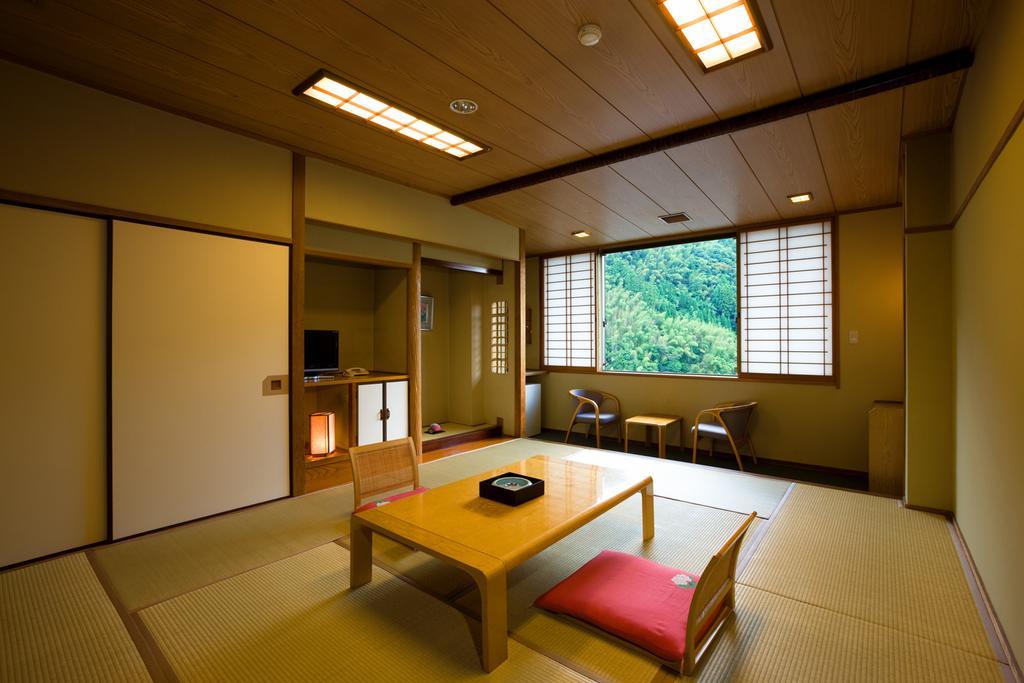 Shinshiyo Hotel Hita Exterior foto