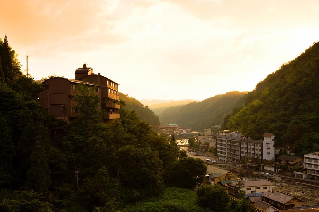 Shinshiyo Hotel Hita Exterior foto